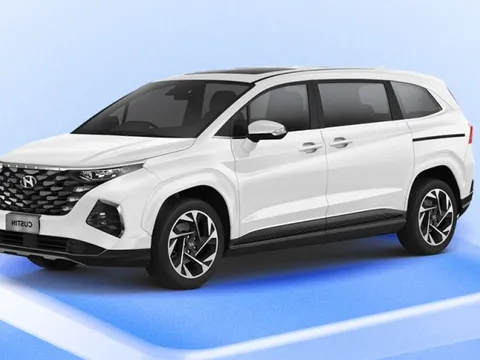 Chuyên gia hơn 20 năm ngành xe nói về Hyundai Custin: “Đủ rộng cho gia đình, vẫn linh hoạt cho đô thị”