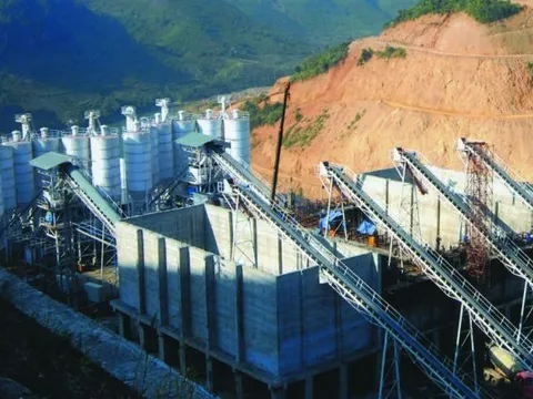 Một DN xây dựng bị BIDV siết nợ, ngưng hoạt động do toàn bộ người lao động đã nghỉ việc, cổ phiếu còn 1.100 đồng