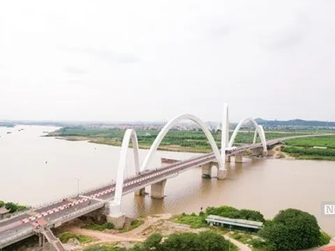 Ngắm cây cầu vòm thép cao nhất Việt Nam trị giá gần 2.000 tỷ đồng