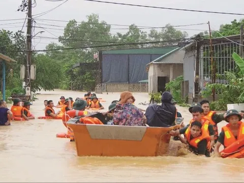 Miền Trung mưa to đến 700 mm, Thủ tướng chỉ đạo khẩn cấp ứng phó mưa lũ
