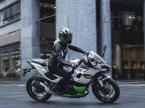 Ảnh chi tiết Kawasaki Ninja 7 Hybrid 2024 - xe mô tô siêu tiết kiệm