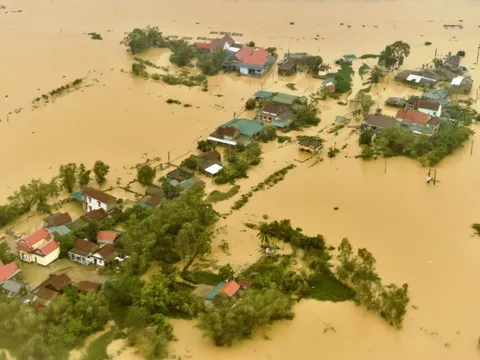 Thừa Thiên-Huế, Đà Nẵng, Quảng Nam tiếp tục có mưa rất to