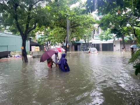 Vùng áp thấp sẽ mạnh lên thành áp thấp nhiệt đới, Trung Bộ mưa rất to