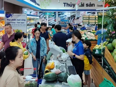Mùa kinh doanh cuối năm: Tăng tốc kích cầu tiêu dùng