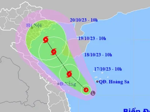 Áp thấp nhiệt đới mạnh lên thành bão trên vùng biển Quảng Trị đến Đà Nẵng