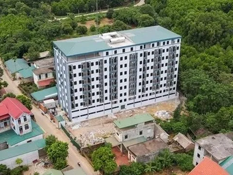Chung cư mini 3 tầng “hô biến” thành 9 tầng: Cắt ngọn, sẽ tạm đình chỉ 3 chủ tịch xã