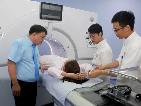 Cận cảnh chiếc máy CT hiện đại bậc nhất vừa về Huế