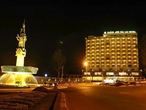 Lộ diện bên mua Khách sạn Hoàng Anh Gia Lai: 1 DN chăn nuôi trâu bò mới thành lập 4 tháng