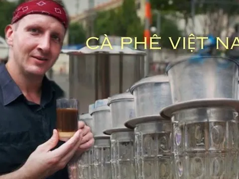 Cà phê Việt khiến Youtuber ẩm thực nổi tiếng thế giới mê mệt: Một ngày sẽ chẳng thể trọn vẹn nếu không uống cà phê