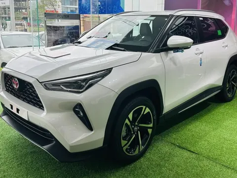 SUV hạng B đua giảm giá tại Việt Nam: Yaris Cross vừa ra mắt đã giảm 70 triệu, Creta bớt hơn 90 triệu lăn bánh