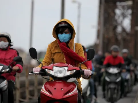 Không khí lạnh tràn về, vùng núi cao Bắc Bộ trở rét