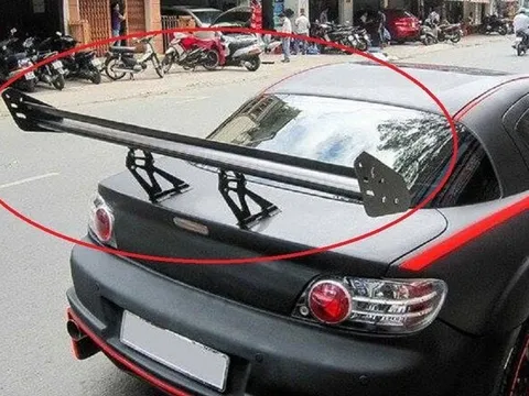 Lắp đuôi gió ô tô có bị phạt?