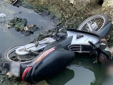 Phát hiện 2 người tử vong dưới mương nước ở Hà Nội