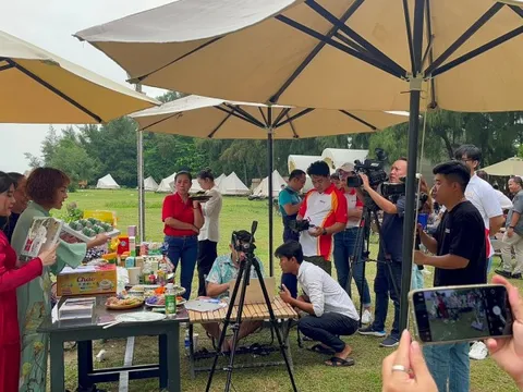 Doanh thu ngành hàng đặc sản địa phương trên TikTok đạt hơn 100 tỷ đồng, hơn 800 phiên live hút 300 triệu lượt xem sau 6 tháng