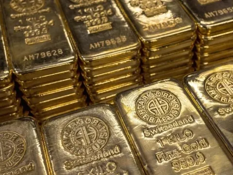Dự báo giá vàng tuần tới: Sẽ sớm vượt mốc 2.000 USD/ounce và thiết lập mức cao nhất mọi thời đại?