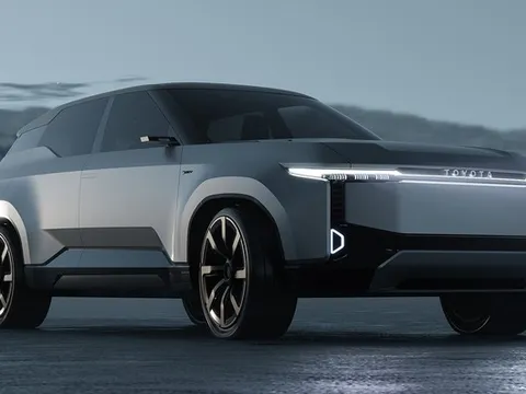 Chỉ nhìn ảnh sẽ khó tin đây là Land Cruiser: Không còn thiết kế hình hộp, kích thước lớn hơn, động cơ điện