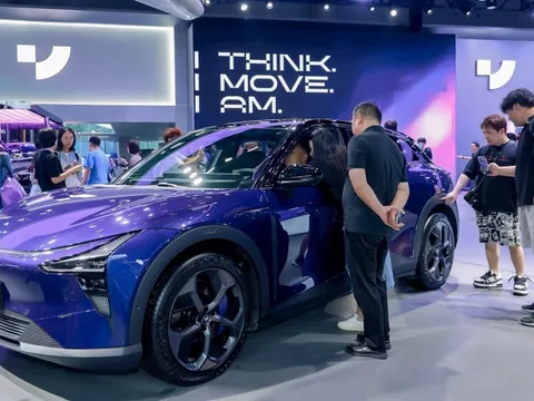 'Google của Trung Quốc' trình làng siêu phẩm EV: thiết kế như siêu SUV Lamborghini Urus, giá bán từ 870 triệu đồng