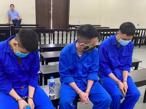 Cựu cán bộ dụ đồng nghiệp vào 'bẫy' Forex của người tình