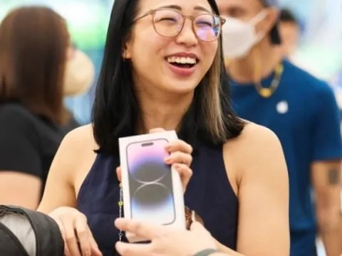 Người Trung Quốc chua chát: "Nếu đang hả hê khi giá iPhone 15 phá đáy, bạn hãy nhìn qua thứ này"
