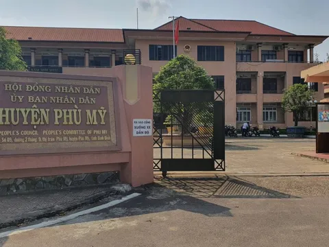 Bí thư Tỉnh uỷ Bình Định lên tiếng về việc 2 cán bộ toà án bị kỷ luật