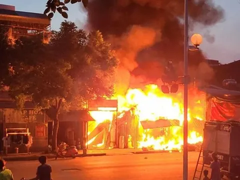 Hà Nội: Cháy nhà, 3 mẹ con tử vong