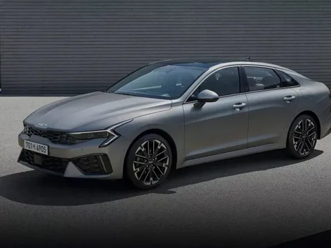 Kia K5 2024 ra mắt: Giá quy đổi từ hơn 500 triệu, thiết kế thể thao hơn, nâng cấp màn hình cong lớn