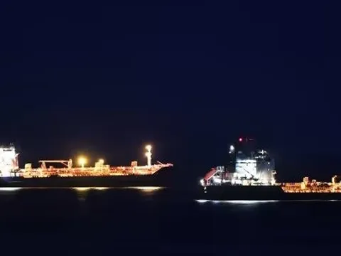Xuất hiện cơn 'đau đầu' mới của châu Âu trong nhập khẩu dầu thô, Nga cũng từng gặp phải nhưng 'chuyển bại thành thắng'