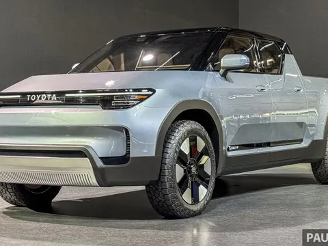 'Bản nháp' bán tải Toyota mới ra mắt: Ngang cỡ Hilux, nội thất xịn và thực dụng như xe gia đình