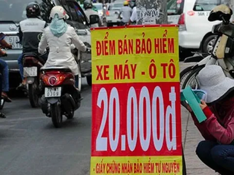 Cử tri phản ánh bảo hiểm xe máy bán tràn lan, Bộ Tài chính nói gì?