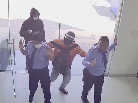 Clip gần 3 phút cướp ngân hàng ở TP.HCM và tin nhắn "rúng động" về kế hoạch 10 ngày sau