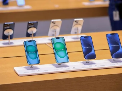 Mặc kệ iPhone ra mắt, người dân Trung Quốc đổ xô mua mẫu điện thoại này - Doanh số gần 1,5 triệu chiếc chỉ sau 1 tháng mở bán