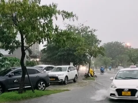 Miền Bắc tăng nhiệt, miền Trung tiếp tục mưa lớn