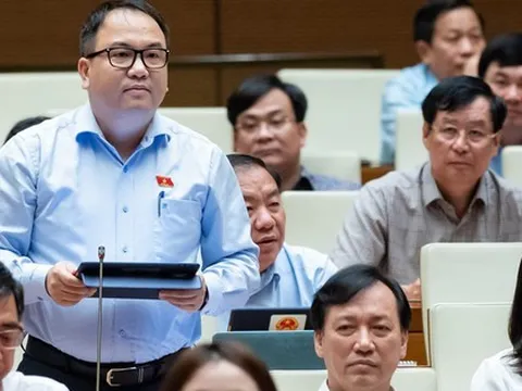 Đại biểu QH đề nghị tăng lương, giảm thuế, phí, lệ phí cho người dân và doanh nghiệp