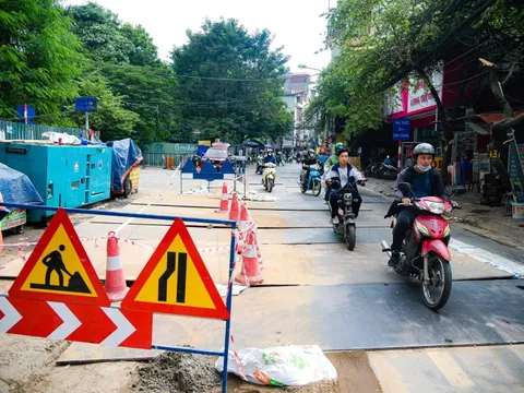 Đường Lương Thế Vinh tiếp tục xuất hiện nhiều lô cốt