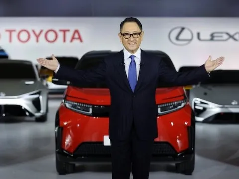 Toyota báo lãi kỷ lục vì nguyên nhân không ngờ tới, vững tin không cần vội với xe điện