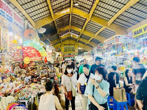 Làm mới hình ảnh, thương hiệu chợ Bến Thành
