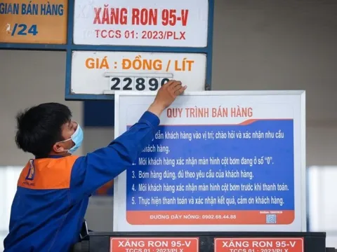 Chuyên gia nói gì về đề xuất điều chỉnh giá xăng dầu 7 ngày một lần