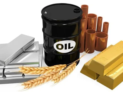 Thị trường ngày 2/11: Giá dầu thấp nhất 3 tuần, vàng rời khỏi ngưỡng 2.000 USD/ounce
