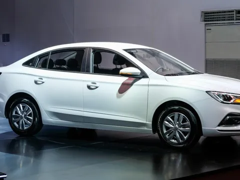 MG5 mới ra mắt đã giảm giá: Thấp nhất còn 374 triệu, chỉ ngang Morning, i10 bản thiếu
