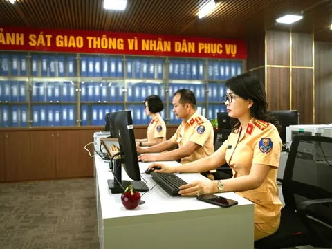 Biển số xe "siêu đẹp" 30K-555.55 trúng đấu giá gần 14,5 tỉ đồng