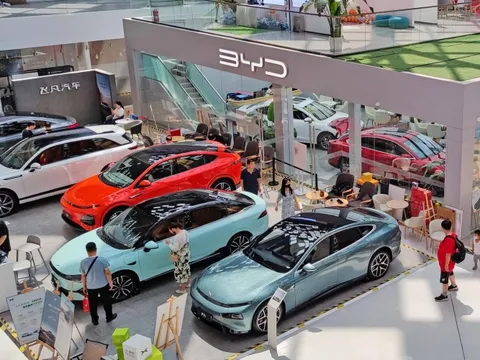 Vào thị trường Mỹ, châu Âu khó như lên trời, xe điện Trung Quốc chọn chơi ván cờ vừa khó vừa táo bạo – cơ hội đến đâu?