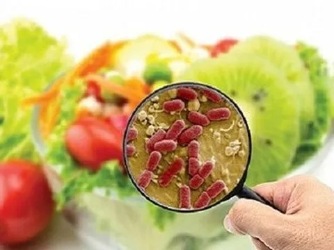 Đắk Nông: Sau bữa ăn chiều, 59 học sinh bị đau bụng, buồn nôn, đau đầu