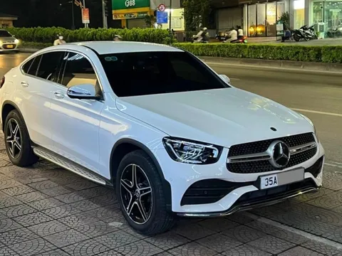 Rao hàng hiếm Mercedes-Benz GLC 300 Coupe rẻ hơn 500 triệu so với niêm yết, người bán khẳng định xe mới 'lướt' 6.500km
