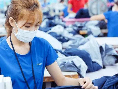 Khi nhiều "đồng nghiệp" sa thải công nhân, chật vật tồn tại vì đơn hàng đứt gánh, một doanh nghiệp dệt may ở Thái Nguyên vẫn thu hơn 6.000 tỷ đồng sau 10 tháng