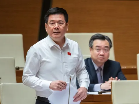 Học sinh dễ dàng mua thuốc lá điện tử, đại biểu chất vấn trách nhiệm Bộ Công Thương