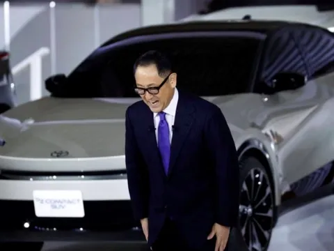 Toyota thừa nhận xe điện là 'mảnh ghép cuối', hứa theo đuổi đến cùng như cách đã làm với xe hybrid