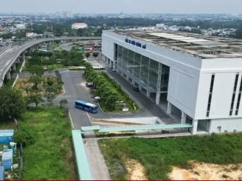 Bến xe hiện đại nhất Việt Nam vắng như 'chùa Bà Đanh'