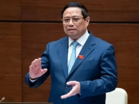 Thủ tướng: Tinh giản biên chế, tiết kiệm các khoản chi để đảm bảo lương cho người lao động