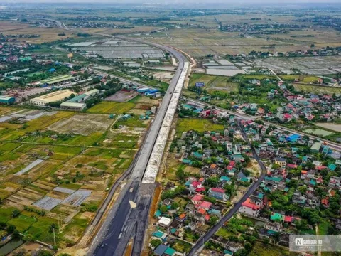 Thúc giục tiến độ dự án đường kết nối 2 cao tốc lớn