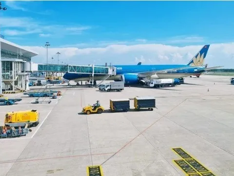 Hành khách tung tin có súng khiến chuyến bay bị delay là một trung tá